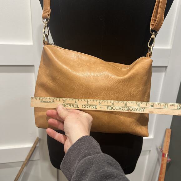 Leather Tan Purse Handbag Gold Accents Adjustable Straps - Picture 4 of 9